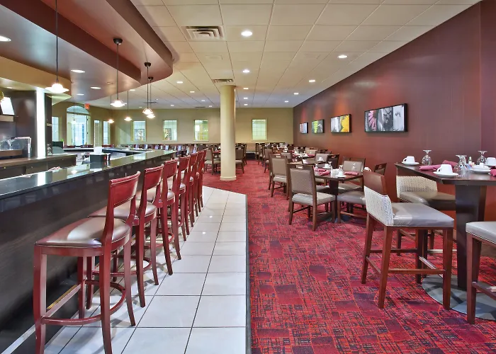 Holiday Inn - Manitowoc