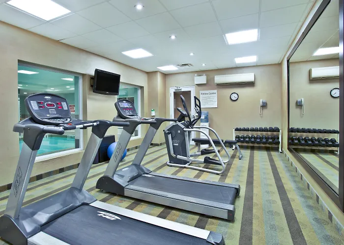 Holiday Inn Express Kingston Central By Ihg