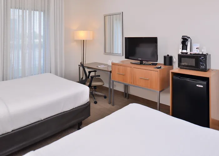 Holiday Inn Express And Suites New Orleans Airport By Ihg