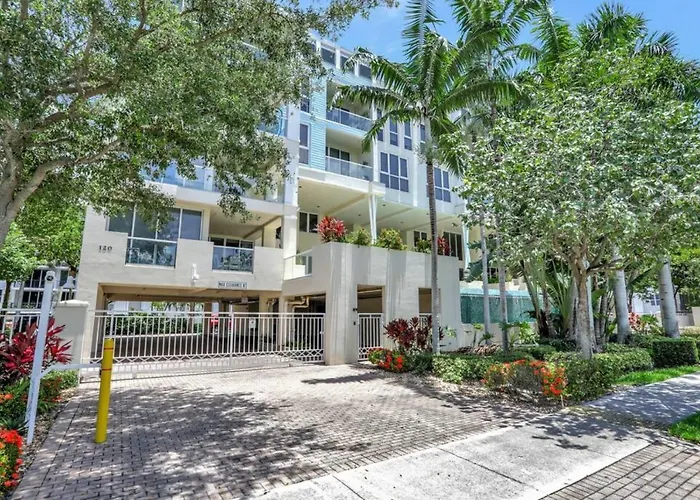 Coastal Condo Deerfield Beach Retreat 3 Bed 2 Bath