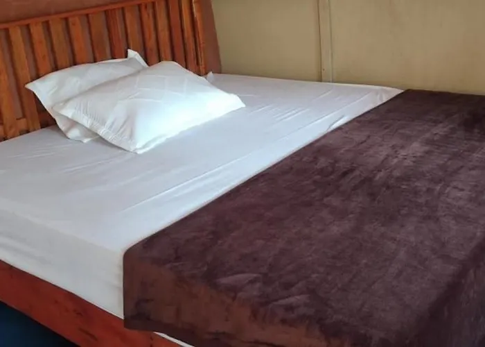Penginapan Puncak Dua Mitra Reddoorz