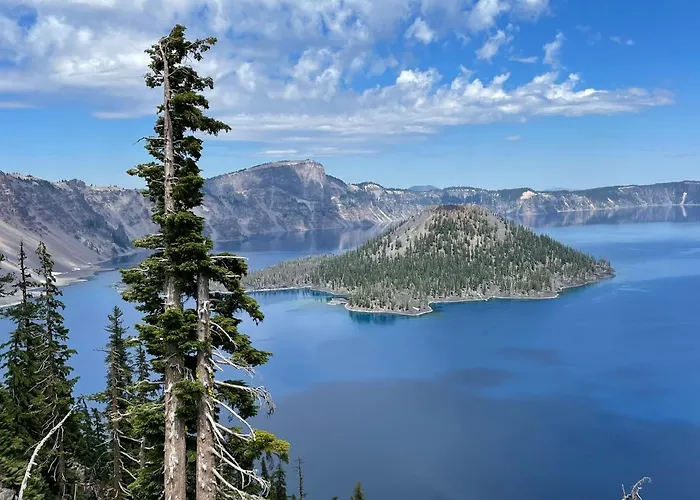 Crater Lake Gateway - Hwy 140