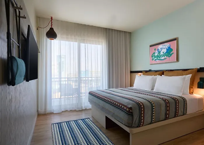Moxy Virginia Beach Oceanfront
