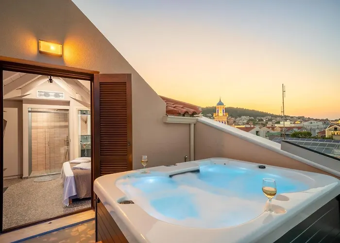 Pink Panther Maisonette Suite
