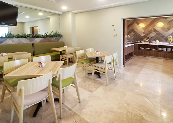 Wyndham Garden Monterrey Valle Real