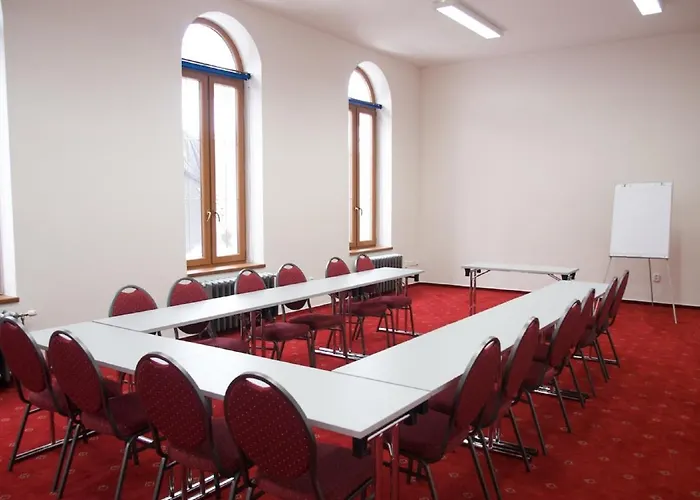 Hotel Vinar - Resort Hotel Kurdejov & Art Wine Hall