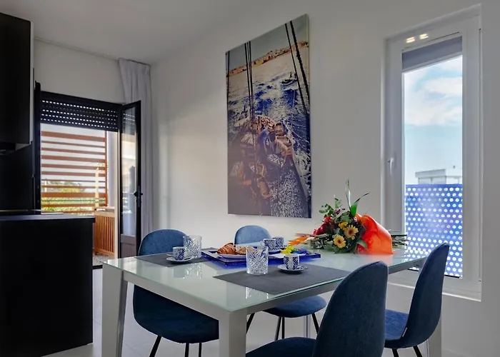 Azzurra Aparthotel