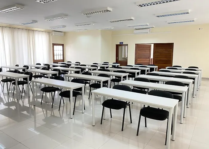 Inhambane Hotel Escola