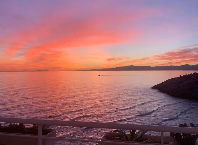 Apartamento Sobre El Mar