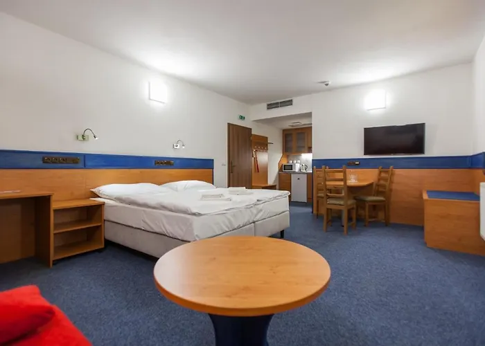 Hotel Kaskada - Resort Hotel Kurdejov & Art Wine Hall