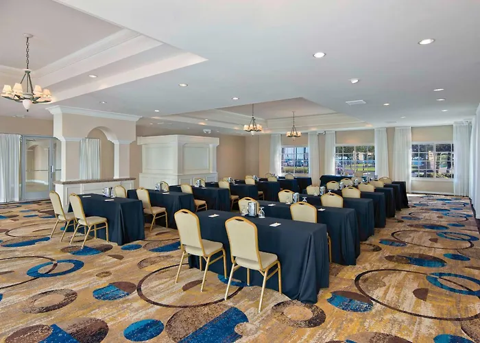 Doubletree By Hilton San Pedro