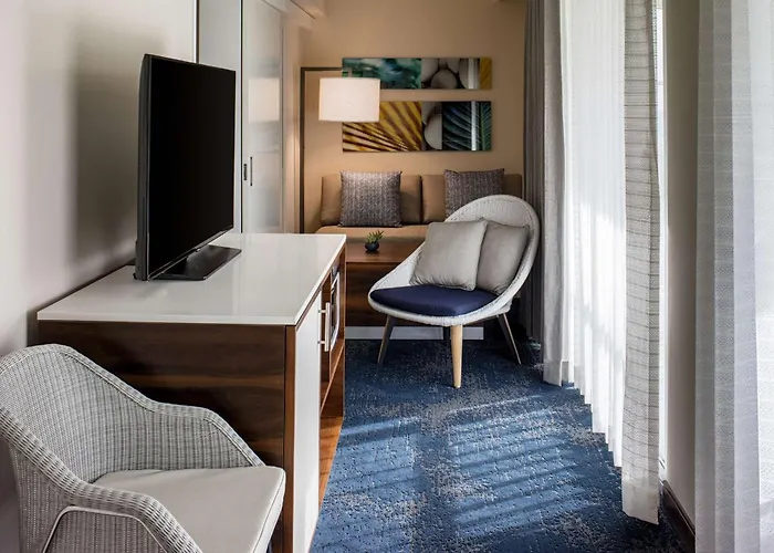Hilton Garden Inn Waikiki Beach