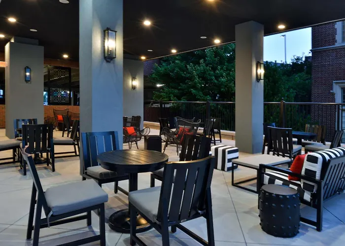 Hampton Inn & Suites Greensboro Downtown, Nc
