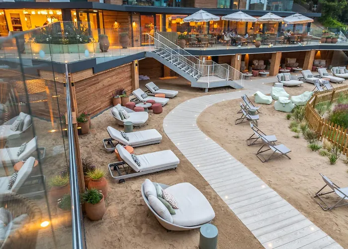Harbour Beach Club, Hotel & Spa