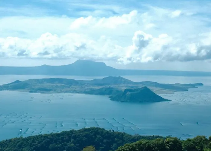 Stunning Taal View Staycation In Tagaytay