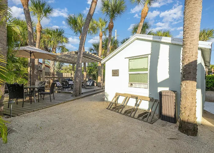 Wonderful Place Wprivate Patio Next To The Beach
