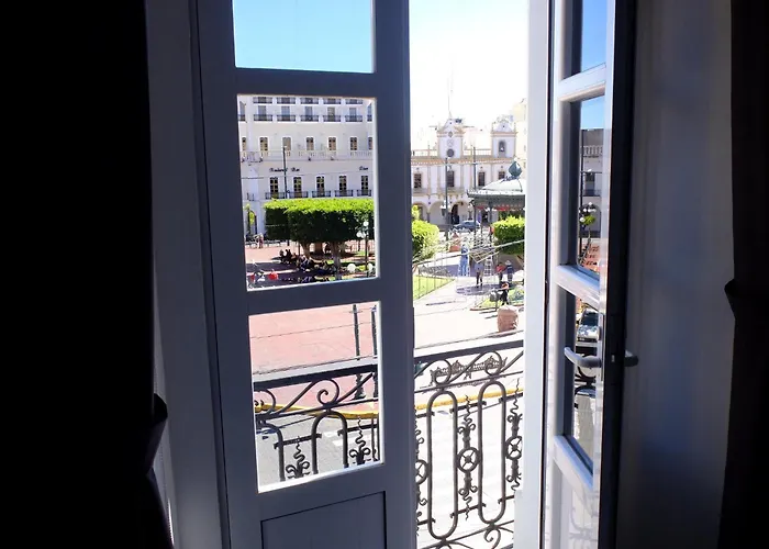 Hotel Estancia Real