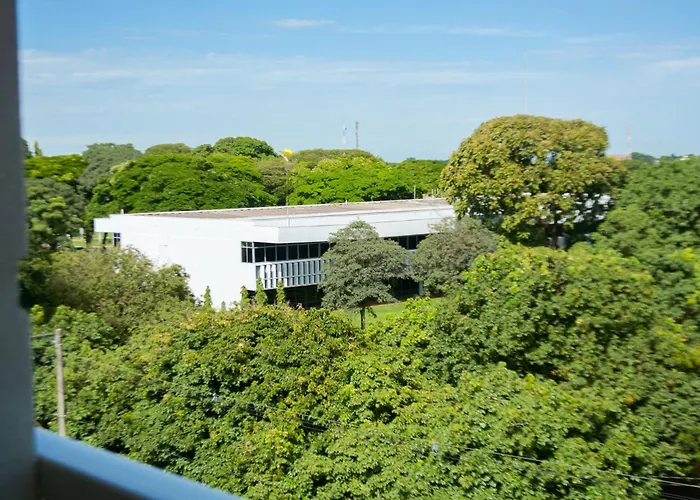 BOMBONATO HOTEL - Fácil Acesso ao Aeroporto e parque de Exposições ABCZ Uberaba
