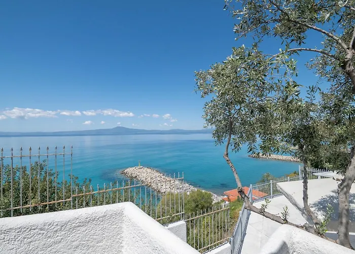 Pouletis Aetheria Suites-Luxury Seaview Stay With Pool
