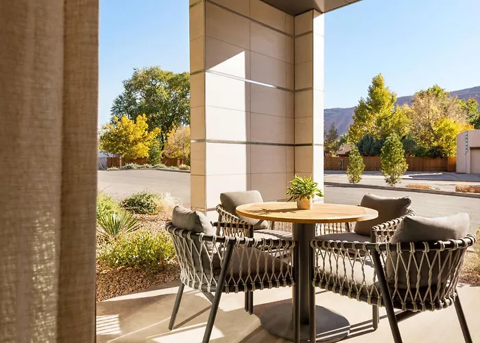Casitas At The Hoodoo Moab, Curio Collection By Hilton