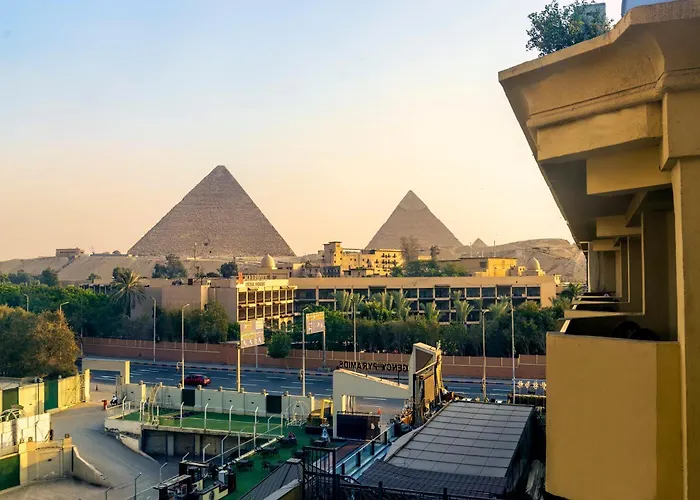 Regency Pyramids Hotel Kafrat al Jabal