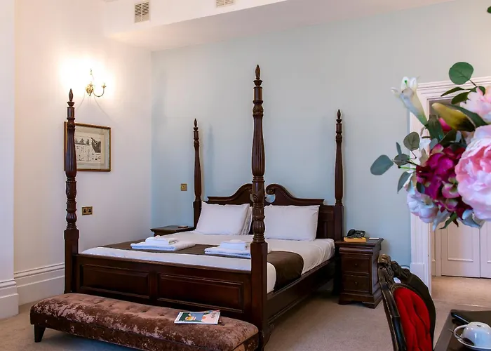 Keppels Head Hotel