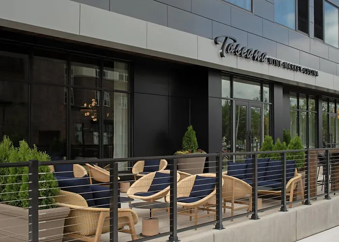 Ac Hotel By Marriott Lansing University Area