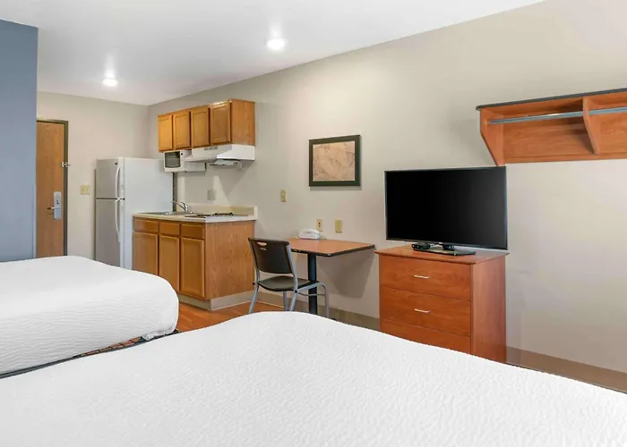 Extended Stay America Select Suites - Kalamazoo - West