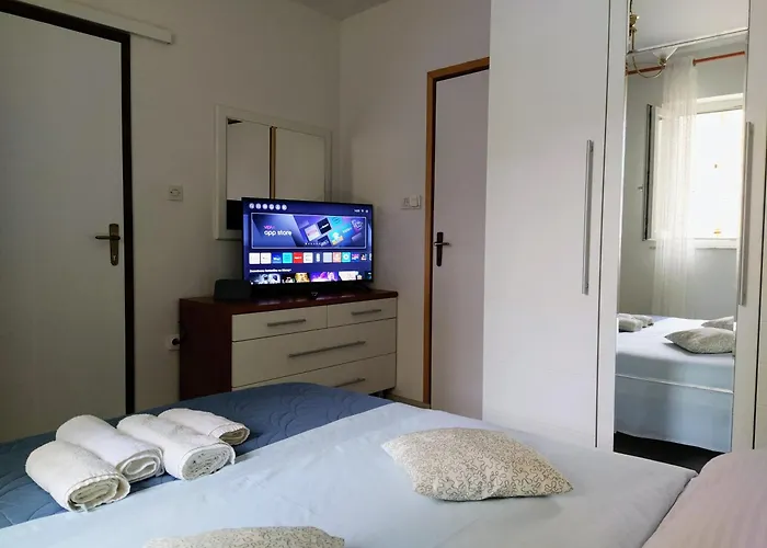 Rooms & Studio Old Town Pag