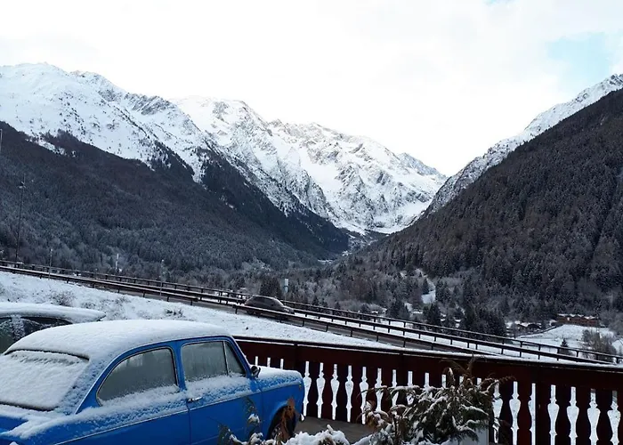 Hotel Veduta dell'Adamello