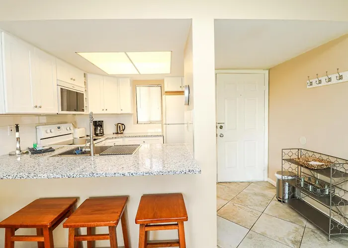 Ocean Village Club D16