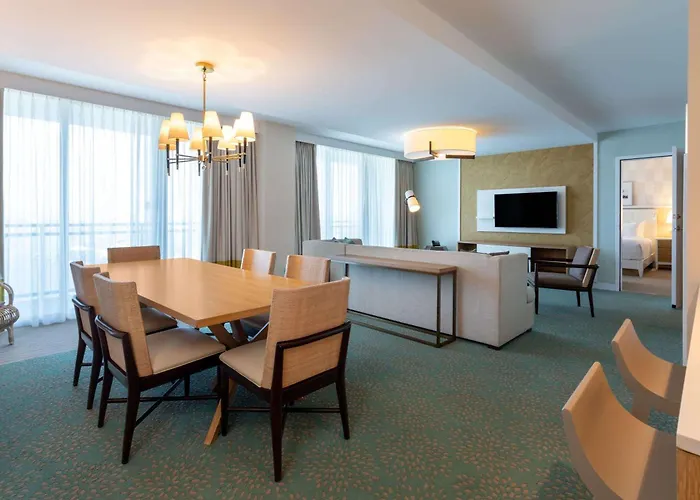 Wyndham Grand Clearwater Beach