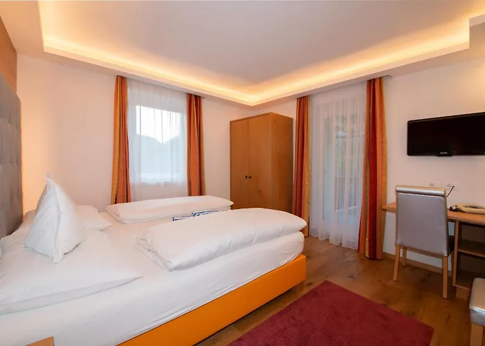 Ruster Resort