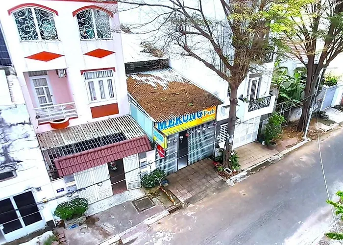 Love Hotel & Apartments