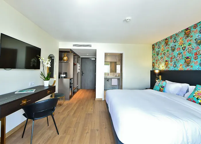 Hotel La Villa Port D'Antibes & Spa
