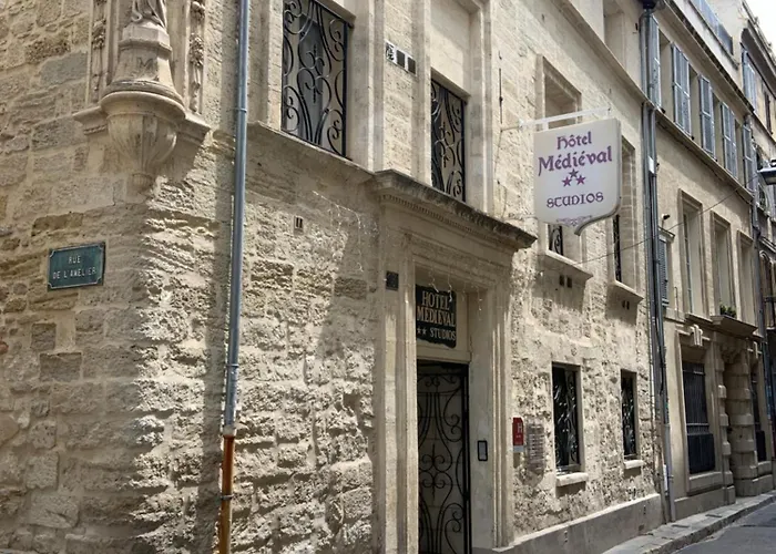 Hotel Le Medieval Palais Des Papes