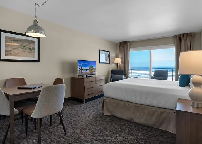 Pelican Shores Inn