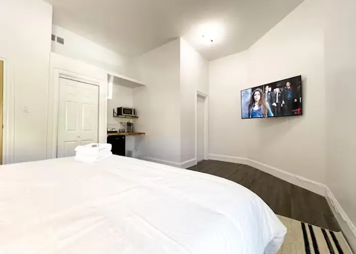 Lake Superior Boutique Hotel
