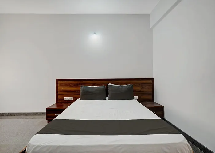 Oyo Hotel Bungalow Inn Lodging & Boarding