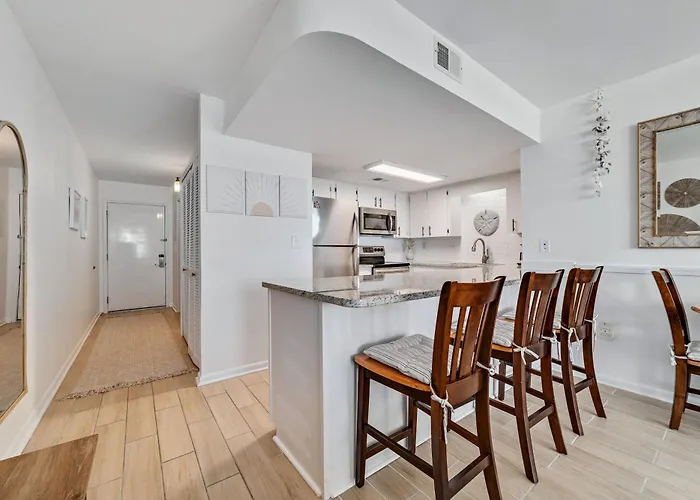 Island Sunrise Unit 561
