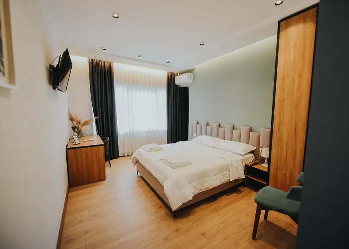 Hotel Blini