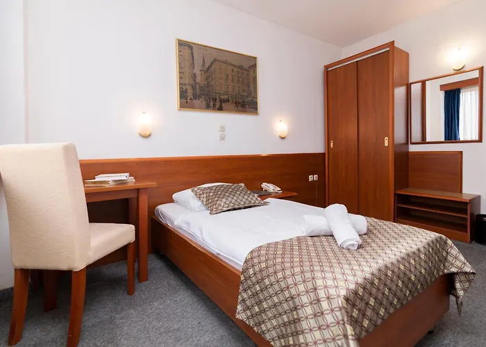 Hotel Neboder