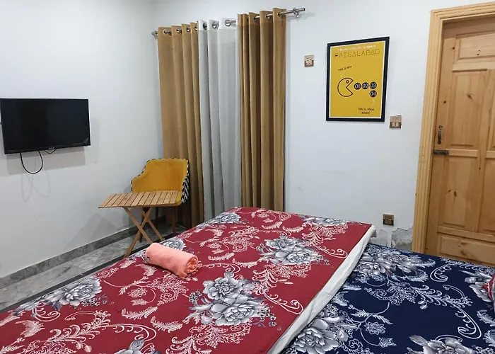 Dastak Hotel