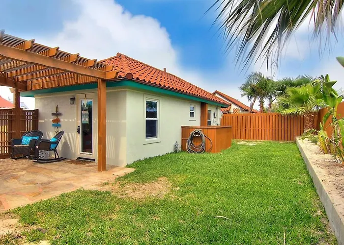 Lorna Beach Cottage At Spanish Village
