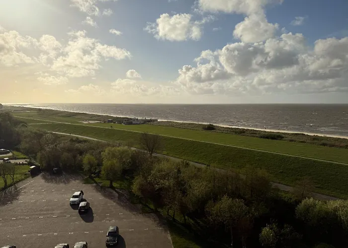 CuxHeaven - modernes Studio-Apartment direkt am Meer mit Pool, Sauna und Massage