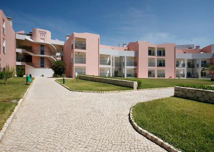 Apartamentos Coral Do Vau