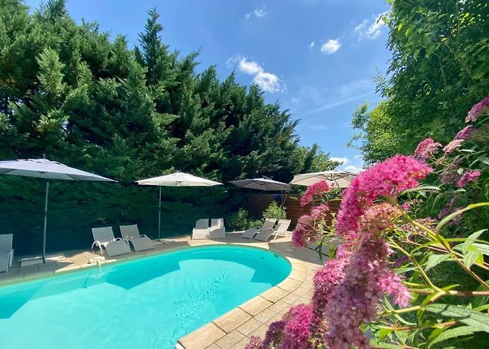 La Clef des Songes - chambres climatisées - Sarlat Centre - Parking gratuit - Piscine, Spa et massages à 400mètres