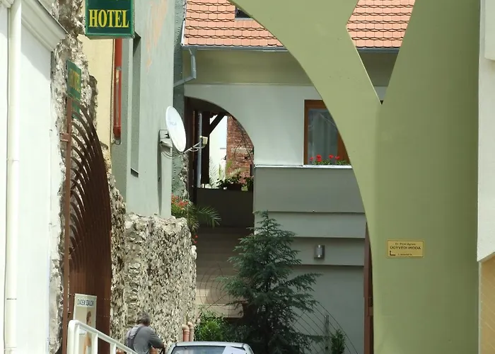 Hotel Diana