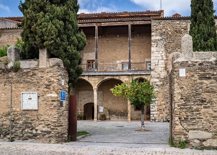 Hotel Puente De Alconetar
