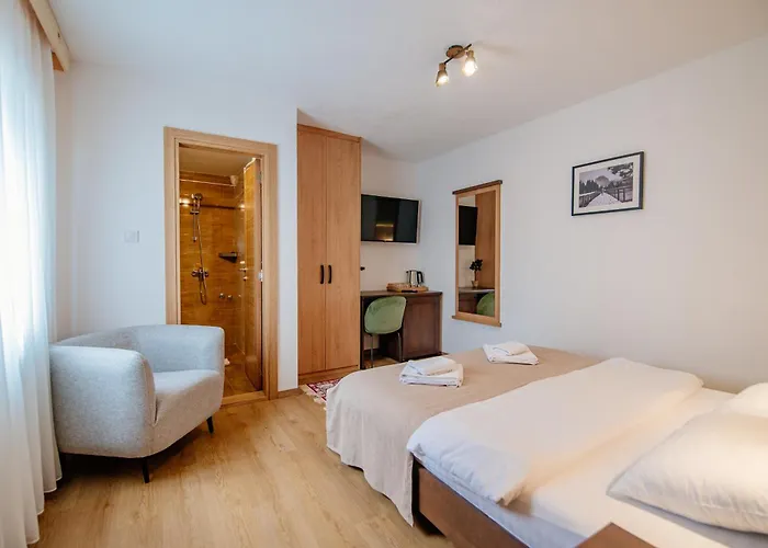 Hotel Zlatni bor